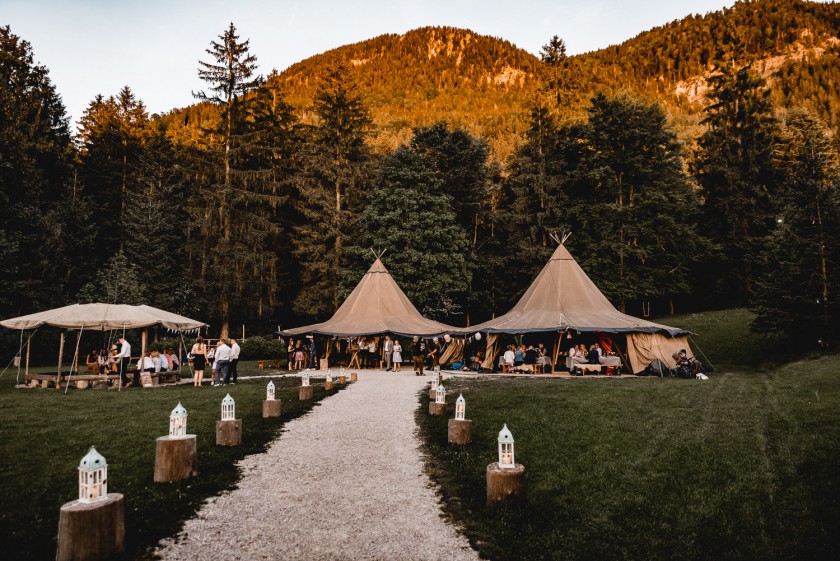Hochzeit im Tipi Zelt in Ohlstadt