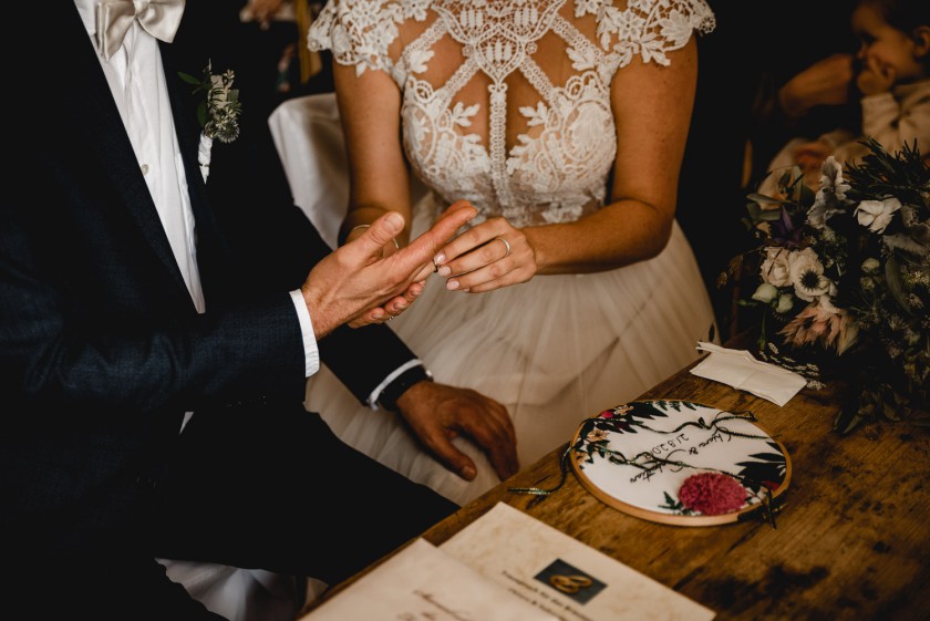 Ringwechsel im Schloss Freudenberg in Wiesbaden