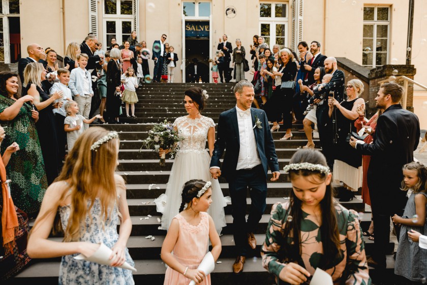 Brautpaar im Schloss Freudenberg in Wiesbaden