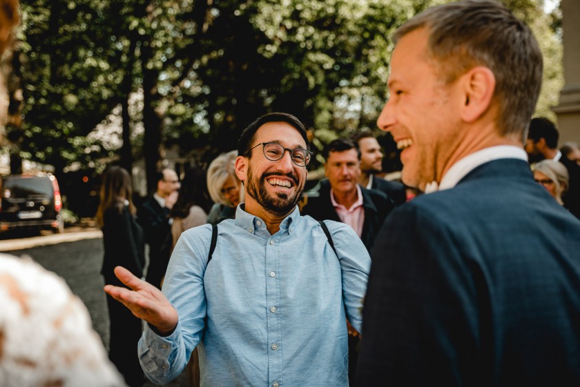 Gratulationen nach Trauung im Schloss Freudenberg