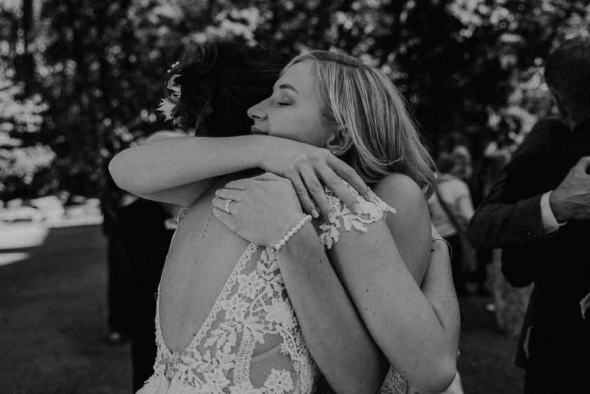 Gratulationen nach Trauung im Schloss Freudenberg